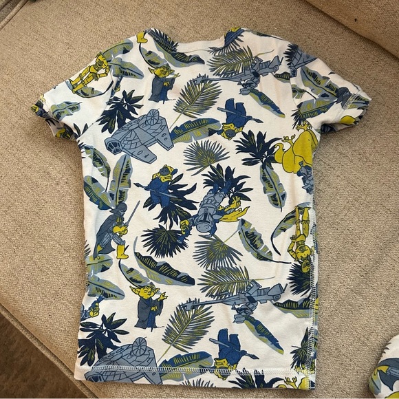 Boys Preowned Star Wars Gap Pajama set size 6 - Picture 3 of 7